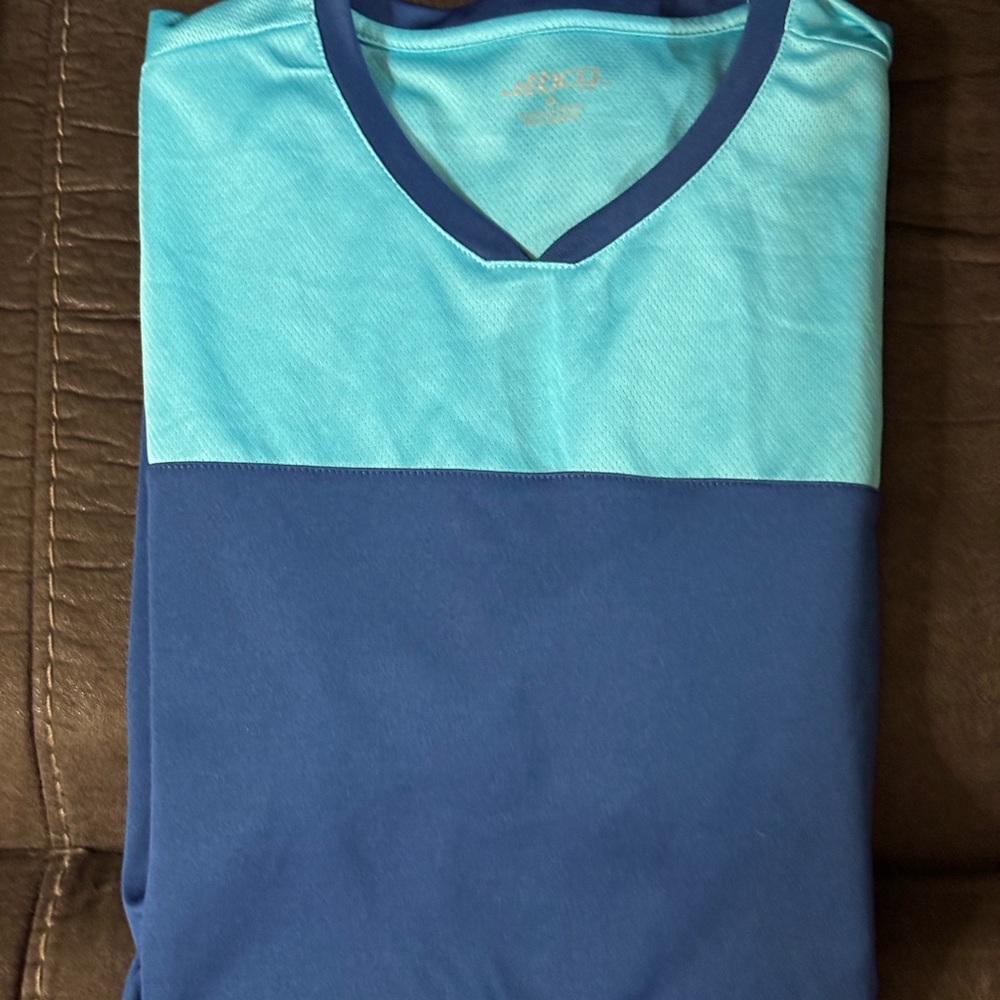 BCG Men's Light and Dark Blue Short Sleeve Tee